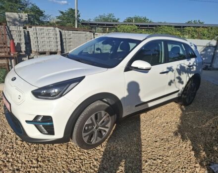 Білий Кіа Niro, об'ємом двигуна 0 л та пробігом 160 тис. км за 16900 $, фото 1 на Automoto.ua