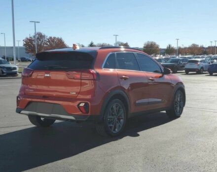 Белый Киа Niro, объемом двигателя 1.6 л и пробегом 40 тыс. км за 7400 $, фото 6 на Automoto.ua