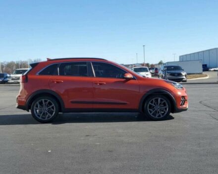 Белый Киа Niro, объемом двигателя 1.6 л и пробегом 40 тыс. км за 7400 $, фото 3 на Automoto.ua