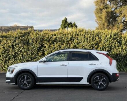 Білий Кіа Niro, об'ємом двигуна 1.6 л та пробігом 19 тис. км за 18300 $, фото 4 на Automoto.ua