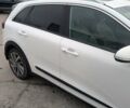 Белый Киа Niro, объемом двигателя 1.6 л и пробегом 110 тыс. км за 15600 $, фото 3 на Automoto.ua