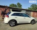 Белый Киа Niro, объемом двигателя 1.58 л и пробегом 225 тыс. км за 16600 $, фото 2 на Automoto.ua