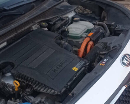 Белый Киа Niro, объемом двигателя 1.58 л и пробегом 225 тыс. км за 16600 $, фото 18 на Automoto.ua