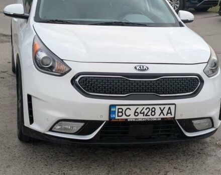 Белый Киа Niro, объемом двигателя 1.6 л и пробегом 110 тыс. км за 15600 $, фото 13 на Automoto.ua
