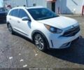 Белый Киа Niro, объемом двигателя 1.6 л и пробегом 100 тыс. км за 10000 $, фото 1 на Automoto.ua
