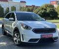Белый Киа Niro, объемом двигателя 0 л и пробегом 182 тыс. км за 16700 $, фото 1 на Automoto.ua