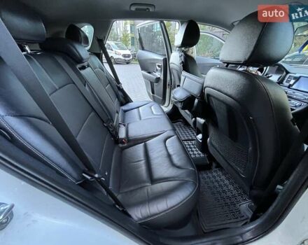 Белый Киа Niro, объемом двигателя 1.58 л и пробегом 147 тыс. км за 20000 $, фото 42 на Automoto.ua