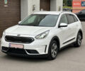 Білий Кіа Niro, об'ємом двигуна 1.58 л та пробігом 215 тис. км за 14200 $, фото 1 на Automoto.ua