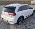 Белый Киа Niro, объемом двигателя 1.6 л и пробегом 158 тыс. км за 18400 $, фото 50 на Automoto.ua