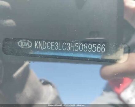 Белый Киа Niro, объемом двигателя 1.6 л и пробегом 100 тыс. км за 10000 $, фото 8 на Automoto.ua