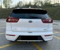 Кіа Niro 2017 у Києві на Automoto.ua Білий Кіа Niro, об'ємом двигуна 0 л та пробігом 75 тис. км за 10500 $, фото 4 на Automoto.ua