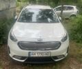 Белый Киа Niro, объемом двигателя 1.58 л и пробегом 118 тыс. км за 15800 $, фото 4 на Automoto.ua