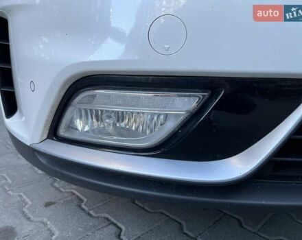 Белый Киа Niro, объемом двигателя 1.58 л и пробегом 147 тыс. км за 20000 $, фото 16 на Automoto.ua