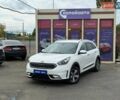 Белый Киа Niro, объемом двигателя 1.58 л и пробегом 195 тыс. км за 14990 $, фото 1 на Automoto.ua