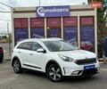 Белый Киа Niro, объемом двигателя 1.58 л и пробегом 195 тыс. км за 14990 $, фото 1 на Automoto.ua