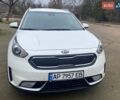 Білий Кіа Niro, об'ємом двигуна 1.58 л та пробігом 147 тис. км за 17400 $, фото 1 на Automoto.ua