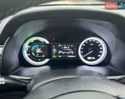 Белый Киа Niro, объемом двигателя 1.58 л и пробегом 193 тыс. км за 16300 $, фото 26 на Automoto.ua