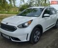 Белый Киа Niro, объемом двигателя 1.6 л и пробегом 63 тыс. км за 20800 $, фото 1 на Automoto.ua