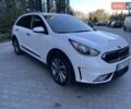 Белый Киа Niro, объемом двигателя 1.58 л и пробегом 147 тыс. км за 20000 $, фото 5 на Automoto.ua