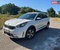Белый Киа Niro, объемом двигателя 1.58 л и пробегом 131 тыс. км за 15700 $, фото 1 на Automoto.ua