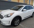 Белый Киа Niro, объемом двигателя 1.6 л и пробегом 64 тыс. км за 10300 $, фото 2 на Automoto.ua
