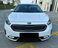 Кіа Niro 2017 у Києві на Automoto.ua Білий Кіа Niro, об'ємом двигуна 0 л та пробігом 75 тис. км за 10500 $, фото 1 на Automoto.ua