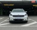 Белый Киа Niro, объемом двигателя 1.58 л и пробегом 93 тыс. км за 19990 $, фото 1 на Automoto.ua