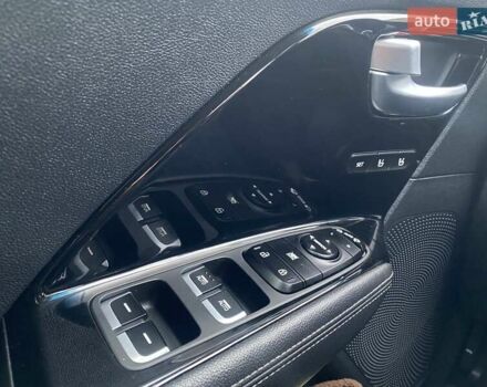 Білий Кіа Niro, об'ємом двигуна 1.58 л та пробігом 147 тис. км за 17400 $, фото 23 на Automoto.ua