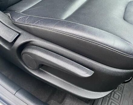 Білий Кіа Niro, об'ємом двигуна 1.58 л та пробігом 147 тис. км за 17400 $, фото 26 на Automoto.ua