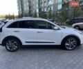 Белый Киа Niro, объемом двигателя 1.58 л и пробегом 147 тыс. км за 20000 $, фото 6 на Automoto.ua
