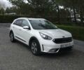 Білий Кіа Niro, об'ємом двигуна 1.58 л та пробігом 86 тис. км за 18500 $, фото 2 на Automoto.ua