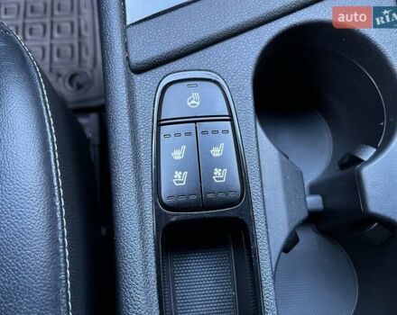 Белый Киа Niro, объемом двигателя 1.58 л и пробегом 147 тыс. км за 20000 $, фото 35 на Automoto.ua