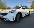 Білий Кіа Niro, об'ємом двигуна 1.58 л та пробігом 77 тис. км за 16500 $, фото 1 на Automoto.ua