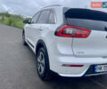 Белый Киа Niro, объемом двигателя 1.58 л и пробегом 88 тыс. км за 17500 $, фото 12 на Automoto.ua