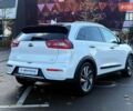 Білий Кіа Niro, об'ємом двигуна 1.58 л та пробігом 96 тис. км за 18990 $, фото 6 на Automoto.ua