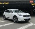 Белый Киа Niro, объемом двигателя 1.58 л и пробегом 93 тыс. км за 19990 $, фото 1 на Automoto.ua