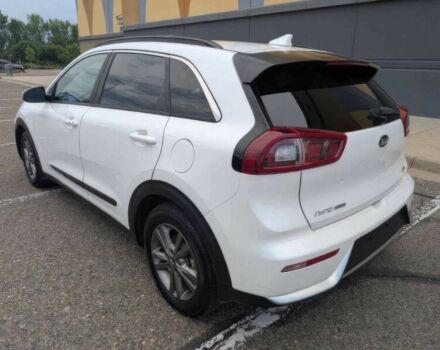 Белый Киа Niro, объемом двигателя 1.6 л и пробегом 64 тыс. км за 10300 $, фото 7 на Automoto.ua