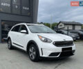 Белый Киа Niro, объемом двигателя 1.59 л и пробегом 66 тыс. км за 16500 $, фото 2 на Automoto.ua