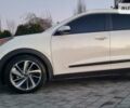 Білий Кіа Niro, об'ємом двигуна 1.6 л та пробігом 158 тис. км за 18400 $, фото 52 на Automoto.ua