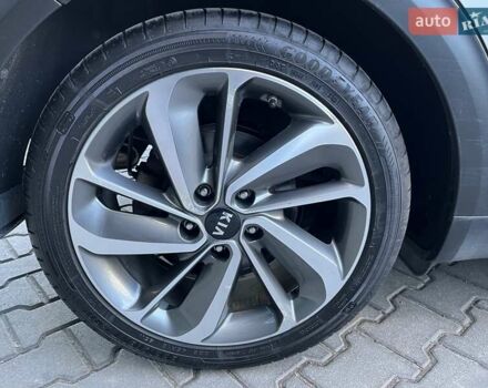 Белый Киа Niro, объемом двигателя 1.58 л и пробегом 147 тыс. км за 20000 $, фото 14 на Automoto.ua