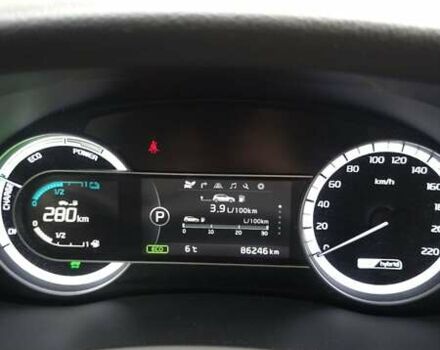 Білий Кіа Niro, об'ємом двигуна 1.58 л та пробігом 86 тис. км за 18500 $, фото 17 на Automoto.ua