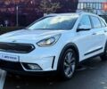 Белый Киа Niro, объемом двигателя 1.58 л и пробегом 97 тыс. км за 18990 $, фото 3 на Automoto.ua