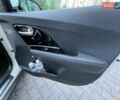 Белый Киа Niro, объемом двигателя 1.58 л и пробегом 147 тыс. км за 20000 $, фото 43 на Automoto.ua