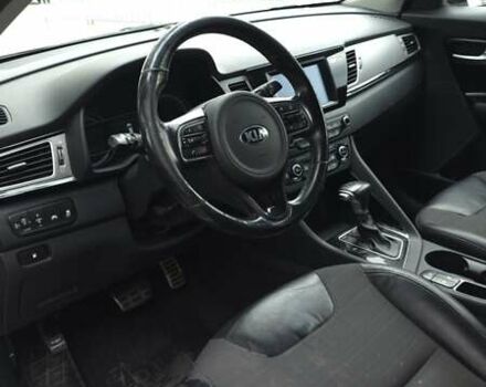 Білий Кіа Niro, об'ємом двигуна 1.58 л та пробігом 86 тис. км за 18500 $, фото 13 на Automoto.ua