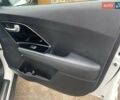 Білий Кіа Niro, об'ємом двигуна 1.58 л та пробігом 147 тис. км за 17400 $, фото 20 на Automoto.ua