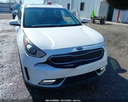 Белый Киа Niro, объемом двигателя 1.6 л и пробегом 100 тыс. км за 10000 $, фото 5 на Automoto.ua