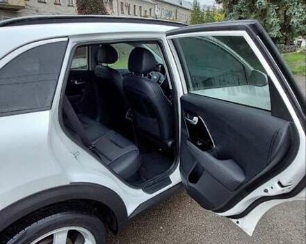 Білий Кіа Niro, об'ємом двигуна 1.58 л та пробігом 182 тис. км за 19200 $, фото 15 на Automoto.ua