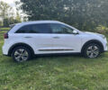 Білий Кіа Niro, об'ємом двигуна 0 л та пробігом 144 тис. км за 17300 $, фото 4 на Automoto.ua