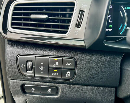 Белый Киа Niro, объемом двигателя 0 л и пробегом 137 тыс. км за 17999 $, фото 46 на Automoto.ua