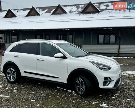 Белый Киа Niro, объемом двигателя 0 л и пробегом 137 тыс. км за 17999 $, фото 12 на Automoto.ua